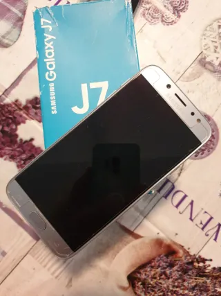 Móvil Samsung Galaxy J7 Gris