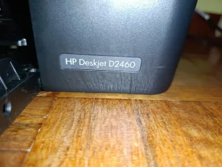 Impresora HP Deskjet D2460.