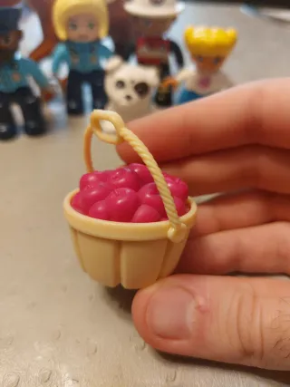 Lego Duplo, Set di personaggi e cavallo