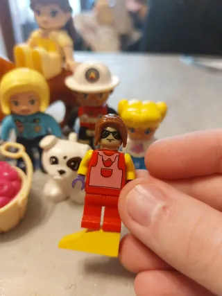 Lego Duplo, Set di personaggi e cavallo