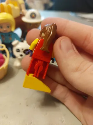 Lego Duplo, Set di personaggi e cavallo