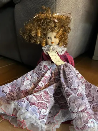 Bambole in ceramica da collezione.