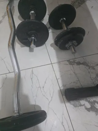 Cinta de Correr y Banco de Flexiones