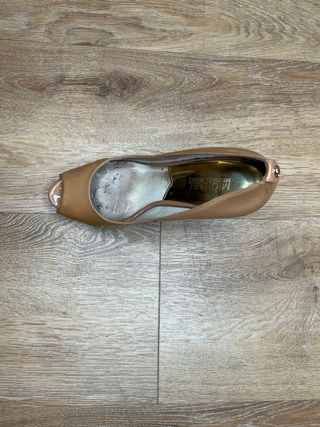 Zapatos Michael Kors Peep Toe Charol Nude