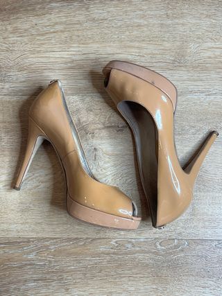 Zapatos Michael Kors Peep Toe Charol Nude