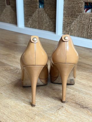 Zapatos Michael Kors Peep Toe Charol Nude