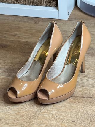 Zapatos Michael Kors Peep Toe Charol Nude