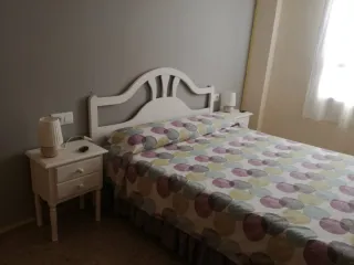 Conjunto de cabecero para cama de 150 + 2 mesitas