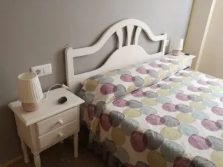 Conjunto de cabecero para cama de 150 + 2 mesitas