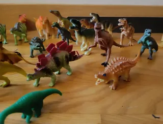 Pack 35 dinosaurios de juguete