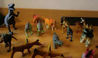 Pack 35 dinosaurios de juguete