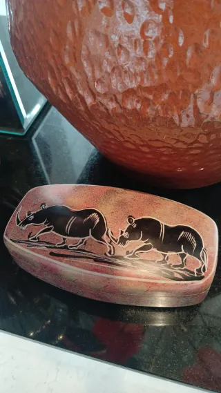 Caixa Pedra-sabão Africana Quénia Rinocerontes