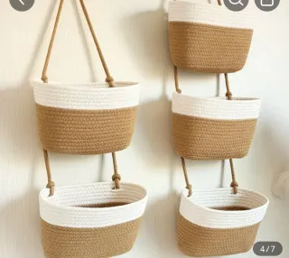 Canastos capazos organizadores de yute.