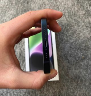 iPhone 14 100% batteria sana