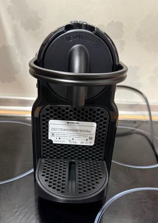 Cafetera Nespresso Inissia Nueva