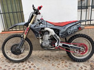 Honda CRF450 Motocross Moto