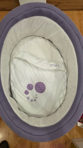 Minicuna Stokke Smart con colchón y edredón