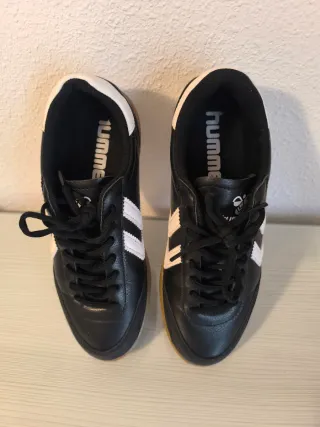 Zapatillas Hummel mujer negras y blancas