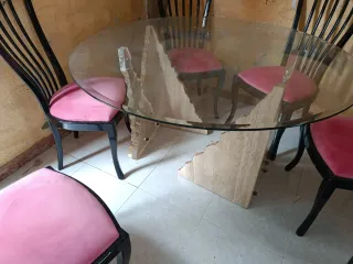 Silla de comedor negra y rosa
