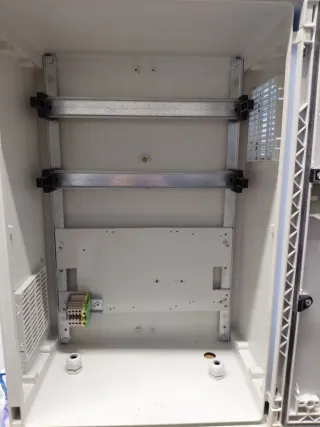 Armario Eléctrico Plástico