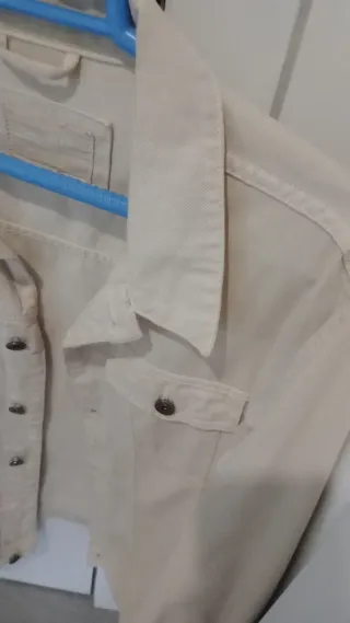 Cazadora vaquera Pull&Bear beige T.M