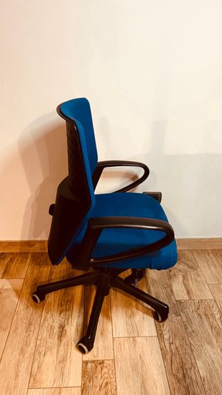 Sedia ergonomica da ufficio blu