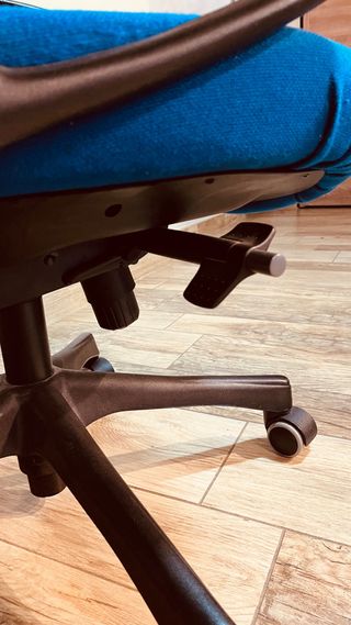 Sedia ergonomica da ufficio blu