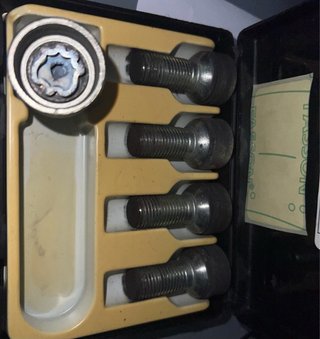 Juego Audi antirrobo tornillos ruedas