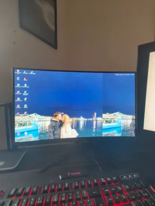 ( URGE VENTA ) SETUP COMPLETO CON ESCRITORIO Y 2 M