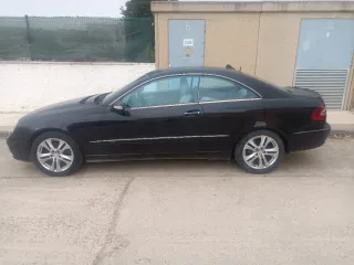 Mercedes-Benz  CLK 2003