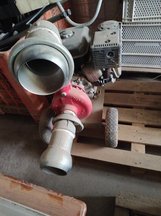 Bomba de caudal con motor