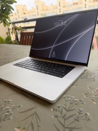MacBook Pro 16 M1 Pro 32GB RAM 512 SSD 88% K-Tuin