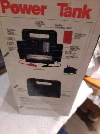 Power Tank: Arrancador y Luz
