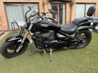 Suzuki Intruder M800 Negra