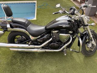 Suzuki Intruder M800 Negra