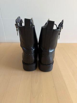 Botín Zara Piel Negro Talla 39