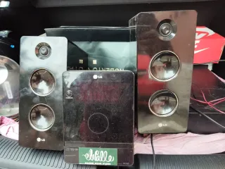Minicadena LG Negra