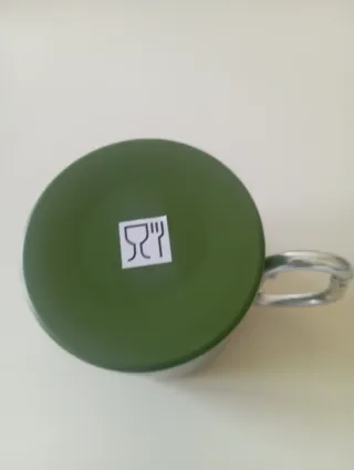 Taza de acero inoxidable con asa mosquetón