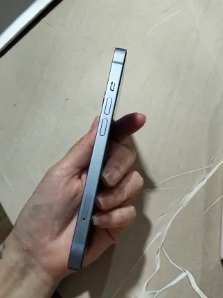 iPhone 14 Azul Claro