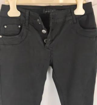 Pantaloni 3/4 leggeri taglia M