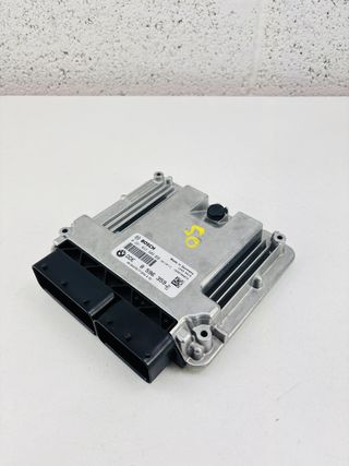 8596359 Centralita motor BMW 520d