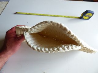 Bolso de mano tejido beige y marrón