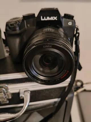 Panasonic Lumix DMC-G7 + Obiettivo 14-140mm
