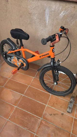 Bicicleta infantil Btwin naranja