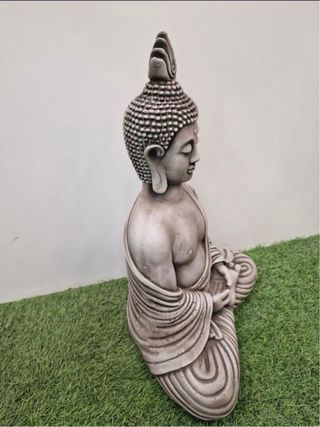 Buda de piedra Sol