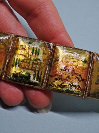 Antico bracciale persiano in madreperla dipinta