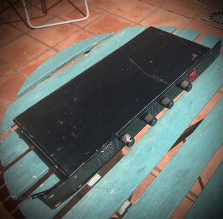 Crossover AEQ 182 2 vías Estéreo