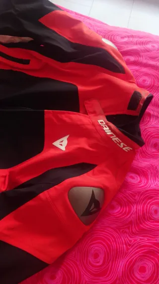 Chaqueta Dainese Indómita talla 54