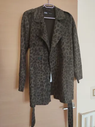 Trench Zara estampado leopardo