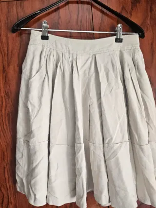 Falda Zara Beige Plisada